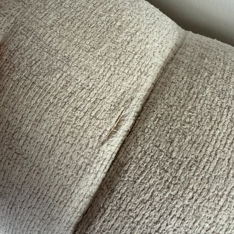 Kumaş Değişimi Sonrası Koltukta Oluşan Yırtık İçin Çözüm Bekliyorum