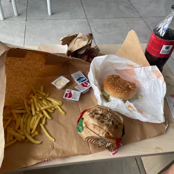 Siparişimde Çiğ Ve Bozuk Ürünler Teslim Edildi Destek Alamadım