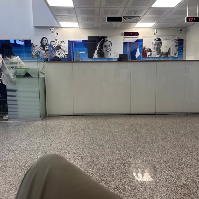 İş Bankası Yakuplu Şubesinde Uzun Süre Bekletildim, Gişe Personeli Yetersiz