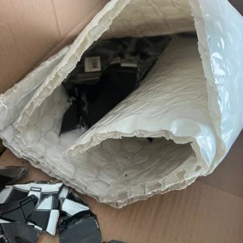 Eksik Ve Kırık Ürünlere İlgisiz Müşteri Hizmetleriyle Mağduriyet Yaşadım