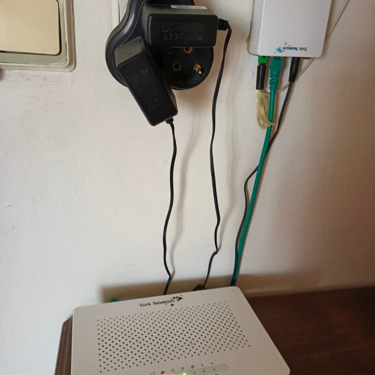 18 Gündür Kesik Olan İnternet İçin Çözüm Bekliyoruz!