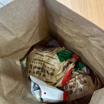 Siparişimde Ölü Solucan Çıktı, Hijyen Ve İade Sorunu Yaşıyorum