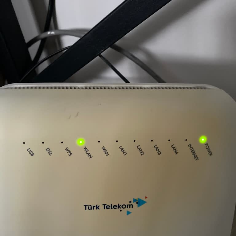 Sürekli Kesilen İnternet, Ulaşılamayan Müşteri Hizmeti: Kalıcı Çözüm Bekliyorum