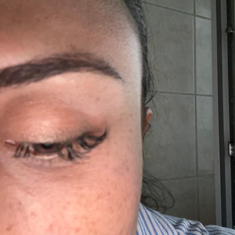 Diamond Güzellik Merkezi'nde Kalıcı Kirpik Uygulaması Sonrası Hizmet Alamama Ve Mağduriyet