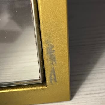 Kusurlu Ayna İki Kez Teslim Edildi, İade Ve Para İadesi Reddedildi