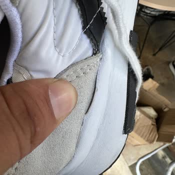 Ayakkabılarım Orijinalliğini Kaybetti, İletişim Sağlanmadı Ve Mağdur Edildim