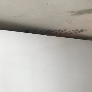 Garanti Kapsamındaki Tezgahımda Çatlak Ve Sararma, Yetkililerden Dönüş Yok