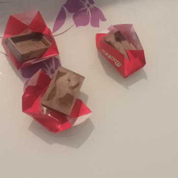 Ülker Napoliten Çikolataların Renk Farklılığı Ve Güven Sorunu