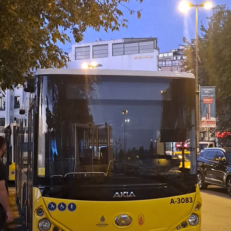 Otobüsün Yan Aynalarının Olmaması Güvenlik Riski Oluşturuyor