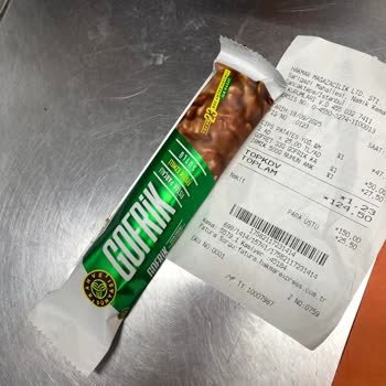 Son Kullanma Tarihi Geçmiş Ürün Satışı Ve İlgisiz Mağaza Personeli