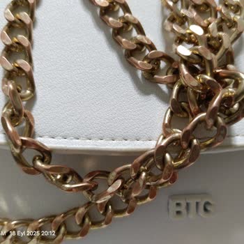 FLO'dan Aldığım Çantanın Zincirinde Renk Değişimi Ve Çözüm Sunulmaması