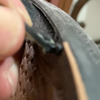 Satın Aldığım Terlik 1 Ay İçinde Yırtıldı, Ücret İadesi Talep Ediyorum