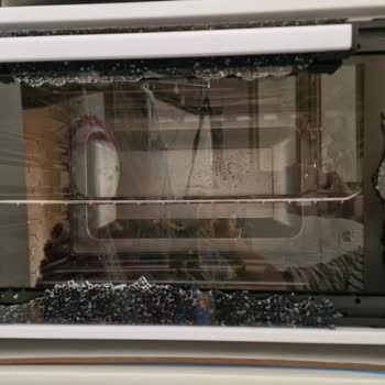 Yeni Fırının Camı Patladı, Garanti Kapsamı Dışında Bırakıldı Ve Ücret Talep Edildi