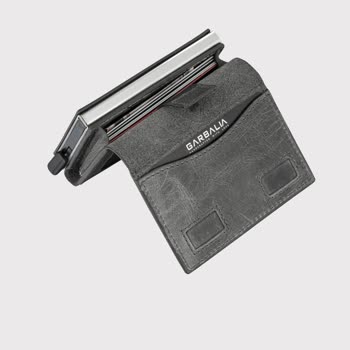 Garbalia Cüzdanda Dikiş Fazlası Ve Müşteri Hizmetlerinden Tatmin Etmeyen Yanıt