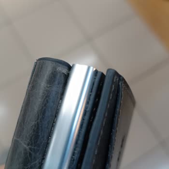 Garbalia Cüzdanda Dikiş Fazlası Ve Müşteri Hizmetlerinden Tatmin Etmeyen Yanıt