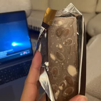 Aldığım Çikolatada Beklenmedik Renk Değişimi Sorunu Yaşadım