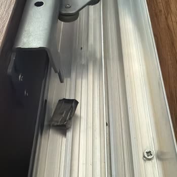 Ekstra Ücretle Yapılan Taşıma Sonrası Dolabım Zarar Gördü, Sorunuma Çözüm Sunulmuyor