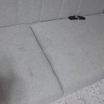 Koltuk Kumaşı Lekeleniyor, Garanti Kapsamında Çözüm Sunulmuyor