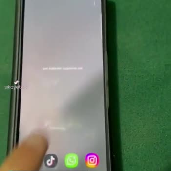Samsung Telefon Ekran Kıvrım Yeri Uygulama Hatası