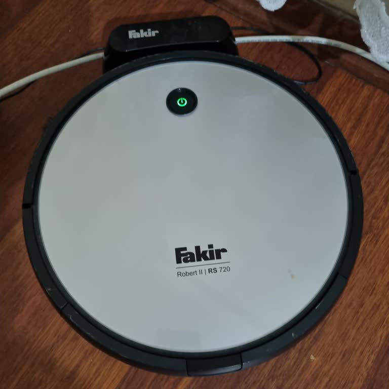 Robot Süpürge Sürekli Kendi Etrafında Dönüyor, Destek Alamıyorum