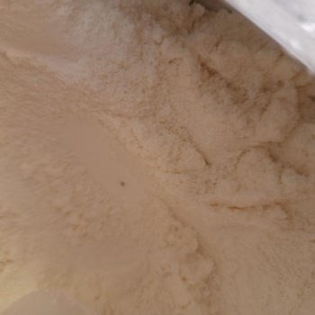 Bebek Mamasında Çıkan Yabancı Maddeler Nedeniyle Endişe Ve İade Talebi