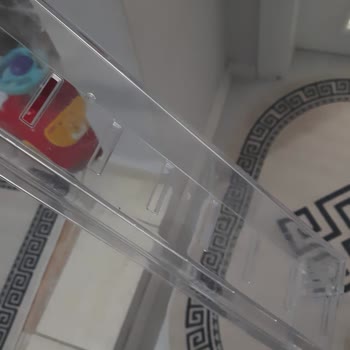 Garanti Süresi Dolmadan Buzluk Rafı Kırıldı, Ücretsiz Değişim Talebi