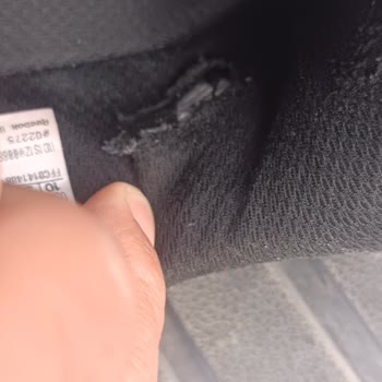 FLO'dan Aldığım Ayakkabının Astarı Kısa Sürede Yırtıldı, Mağduriyetim Giderilmedi