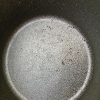 Emsan Döküm Tencere Setinden Sağlıksız Parçalar Dökülüyor