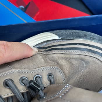 Kısa Sürede Sorun Çıkaran Ayakkabı Ve Reddedilen Değişim Talebi