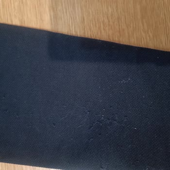 Bir Kez Giyilen Pantolonda İpliklenme Şoku