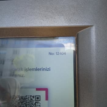 ATM'de Emanete Alınan Paranın İadesi İçin Çözüm Bekliyorum