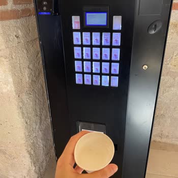 Kahve Otomatından Fazla Ücret Ve Böcekli Süt Şoku