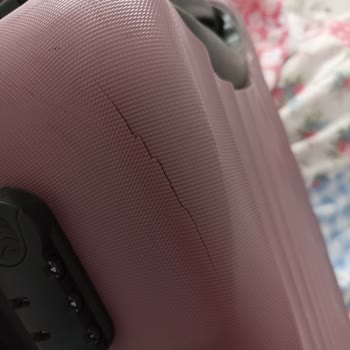 Uçuş Gecikmesi Ve Valiz Hasarı Nedeniyle Maddi Kayıp Yaşadım