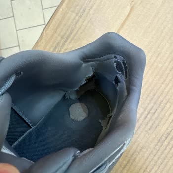 Garanti Kapsamındaki Adidas Ayakkabımın Kusurları Giderilmiyor