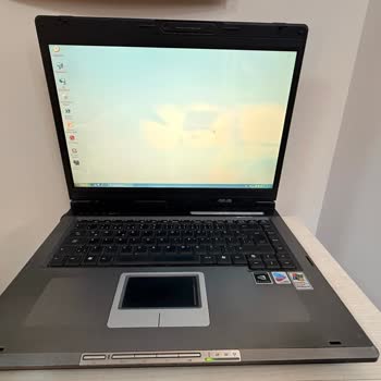 Kısa Sürede Sorun Çıkaran Asus Laptop Ve Düşen Kalite