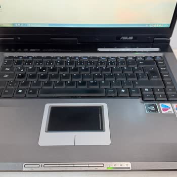 Kısa Sürede Sorun Çıkaran Asus Laptop Ve Düşen Kalite