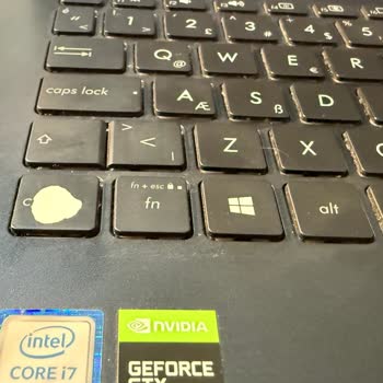 Kısa Sürede Sorun Çıkaran Asus Laptop Ve Düşen Kalite