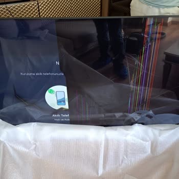 Kırık Televizyon Ve İlgisiz Müşteri Hizmetleri