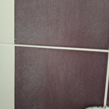 Asperox Mavi Güç Fayanslarımda Kalıcı Leke Bıraktı!