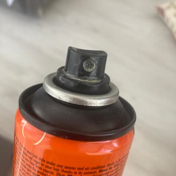 İlk Kullanımda Bozulan Saç Spreyi Hayal Kırıklığı