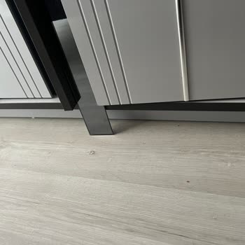 Gardırop Kapakları Ve Camlarında Sürekli Sorun, Müşteri Hizmetlerinden Yanıtsızlık