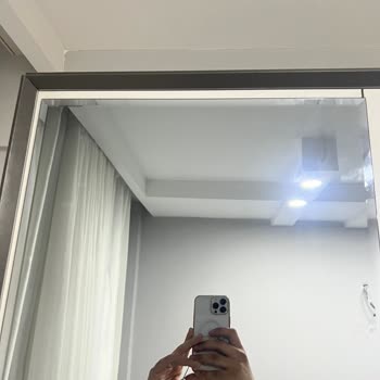 Gardırop Kapakları Ve Camlarında Sürekli Sorun, Müşteri Hizmetlerinden Yanıtsızlık