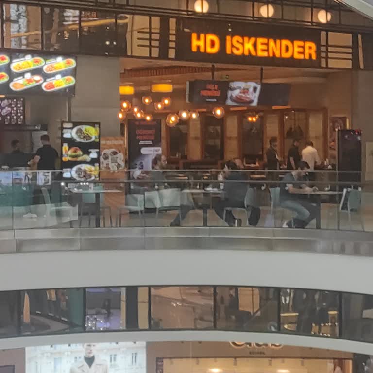 HD İskenderde Siparişimiz Gelmedi Çalışan Bizi Restorandan Kovdu