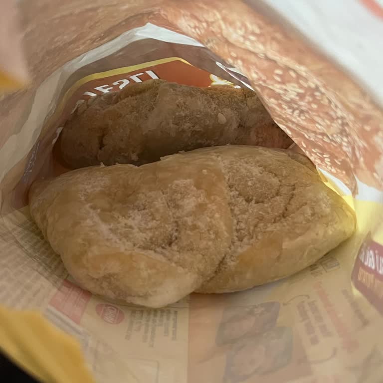 Eksik Ekmek Ve Bozuk Börek İçin Üç Gündür Çözüm Bekliyorum