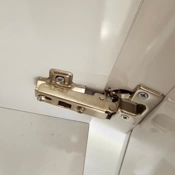 Kısa Sürede Bozulan Kiler Dolabına Çözüm Bekliyorum