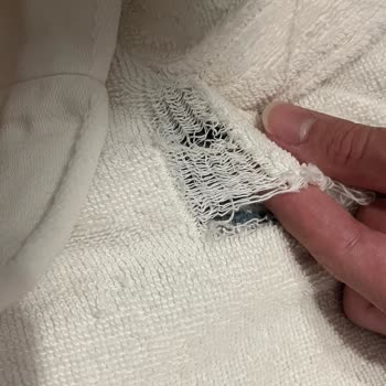 Chakra Erkek Bornoz İkinci Yıkamada Yırtıldı Müşteri Hizmetleri Dönüş Yapmıyor