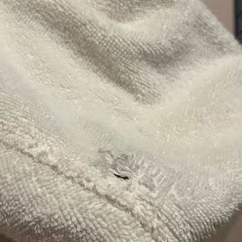 Chakra Erkek Bornoz İkinci Yıkamada Yırtıldı Müşteri Hizmetleri Dönüş Yapmıyor