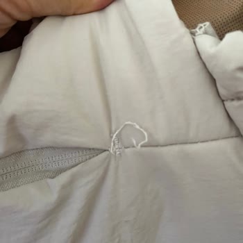 Yeni Alınan Yoga Çantasında Dikiş Ve Kumaş Sorunu