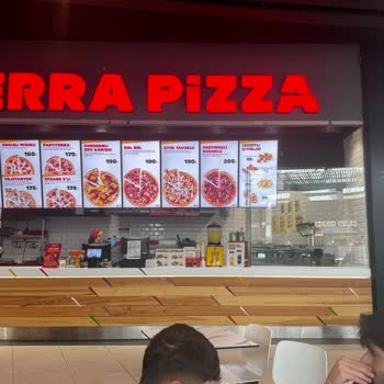 Yoğun Saatte Personel Eksikliği Nedeniyle Sipariş Gecikmesi Ve Mağduriyet