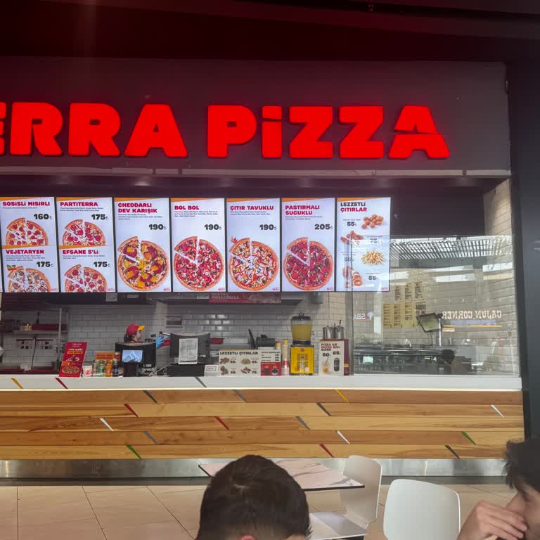 Yoğun Saatte Personel Eksikliği Nedeniyle Sipariş Gecikmesi Ve Mağduriyet